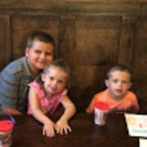 Meet your Posher, Elisa